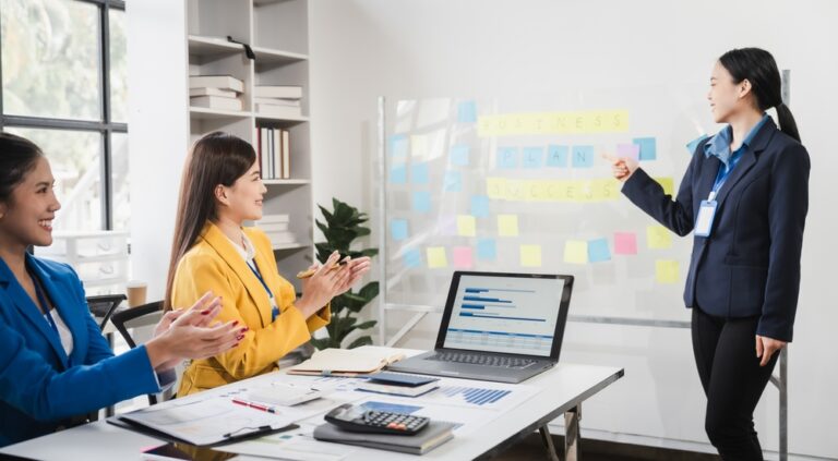 Strategies to Empower UAE Nationals in Tech & Engineering Roles